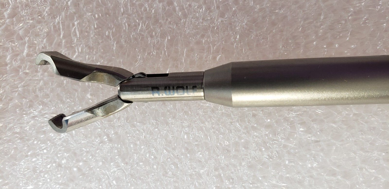 R.Wolf 8397902 Laparoscopic Anvil Grasping Forceps 10mmx43cm Double Action
