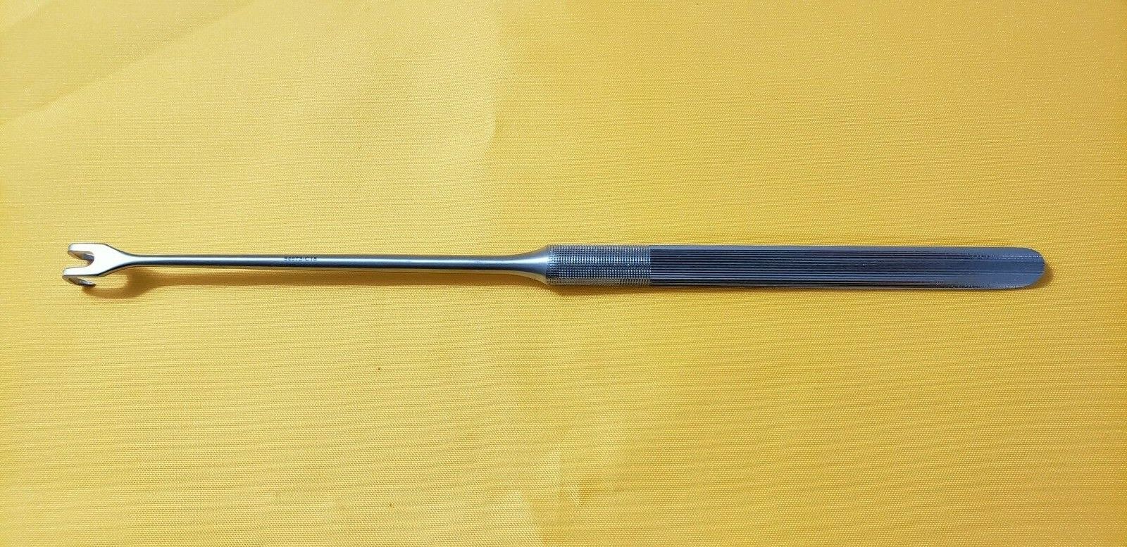 Konig Surgical Double Hook Sharp 8.5"  MDS8465521