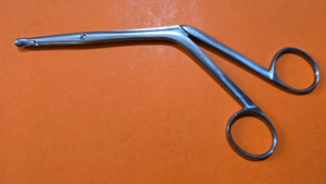 PILLING Weck 031401 Surgical Knight Nasal Forceps 7.25" Round Jaws.