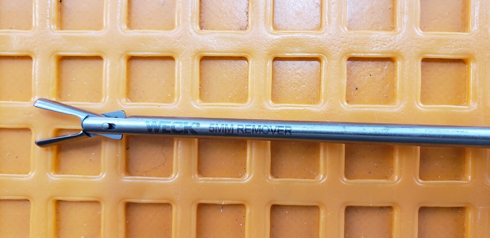 Weck Surgical Laparoscopic 5mm Removing Forceps REF: 544121