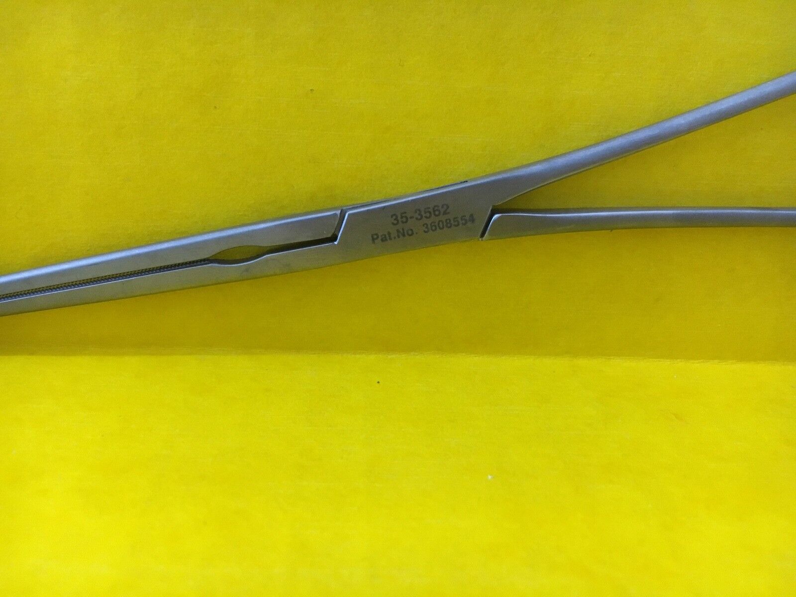 Pilling Surgical DeBakey Patent Ductus Clamp, Straight, 8" REF: 35-3562