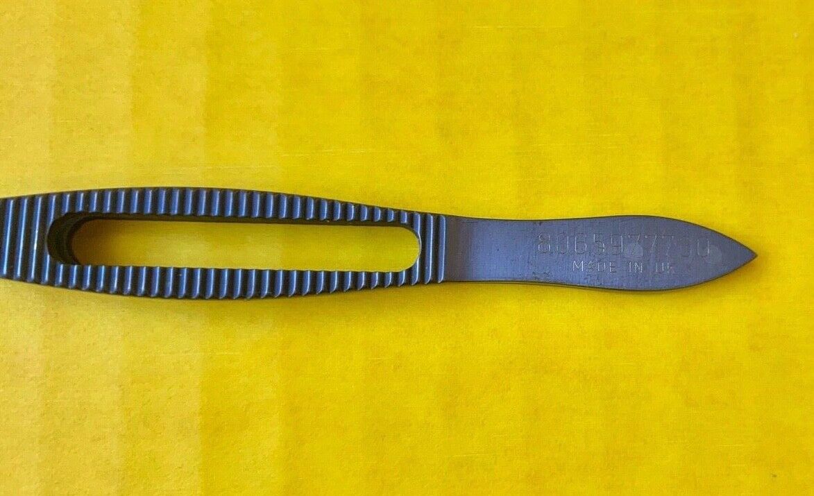 Alcon Surgical Acrysof Implantation Forceps, Titanium REF: 8065977730