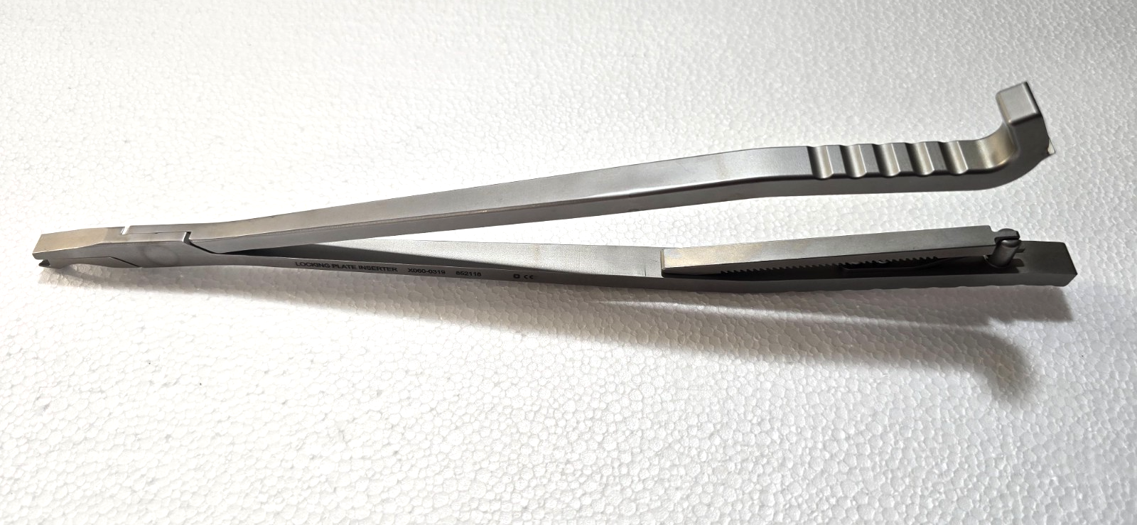 Medtronic Surgical  Orthopedic Locking Plate Inserter Plier with Ratchet