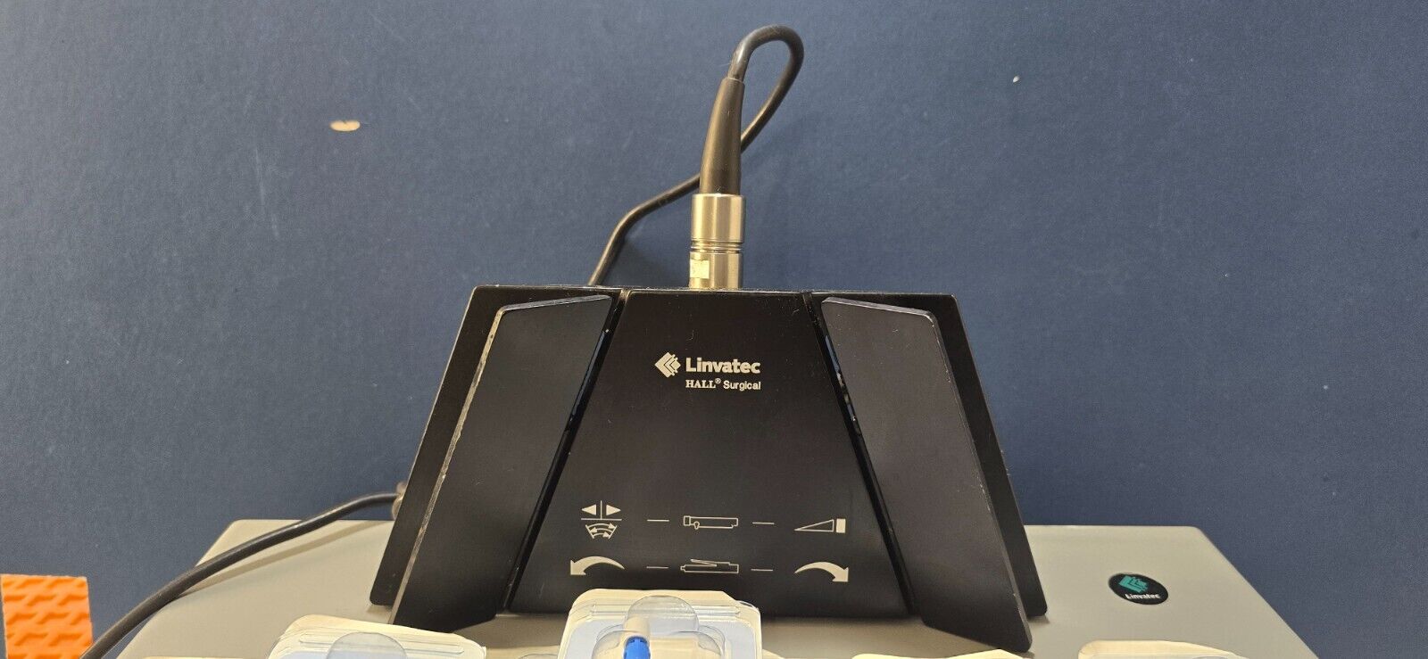 Conmed Linvatec D3000 Drive System With Foot switch & 2 Hand Pieces